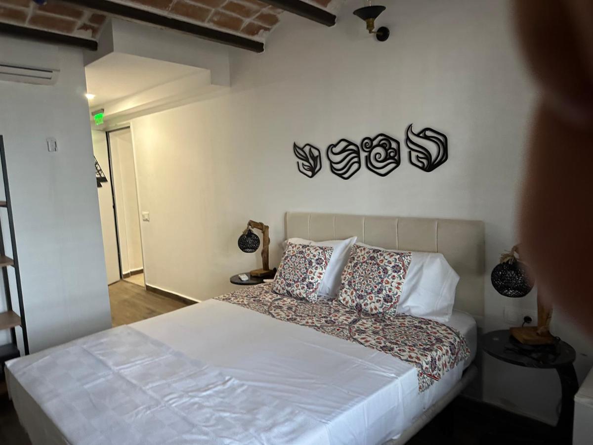 Vilador Beach Hotel Masnou Exterior photo